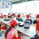 ảnh thực tế khóa học nấu ăn cho trẻ em 21 tại Học Món Việt